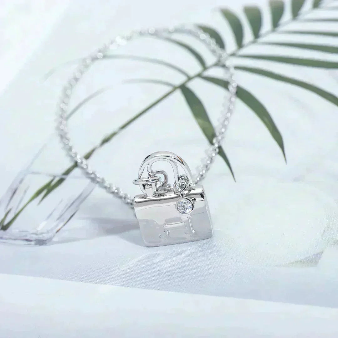 [Eterna Jewels]AMULETTE PEDANT SILVER NECKLACE