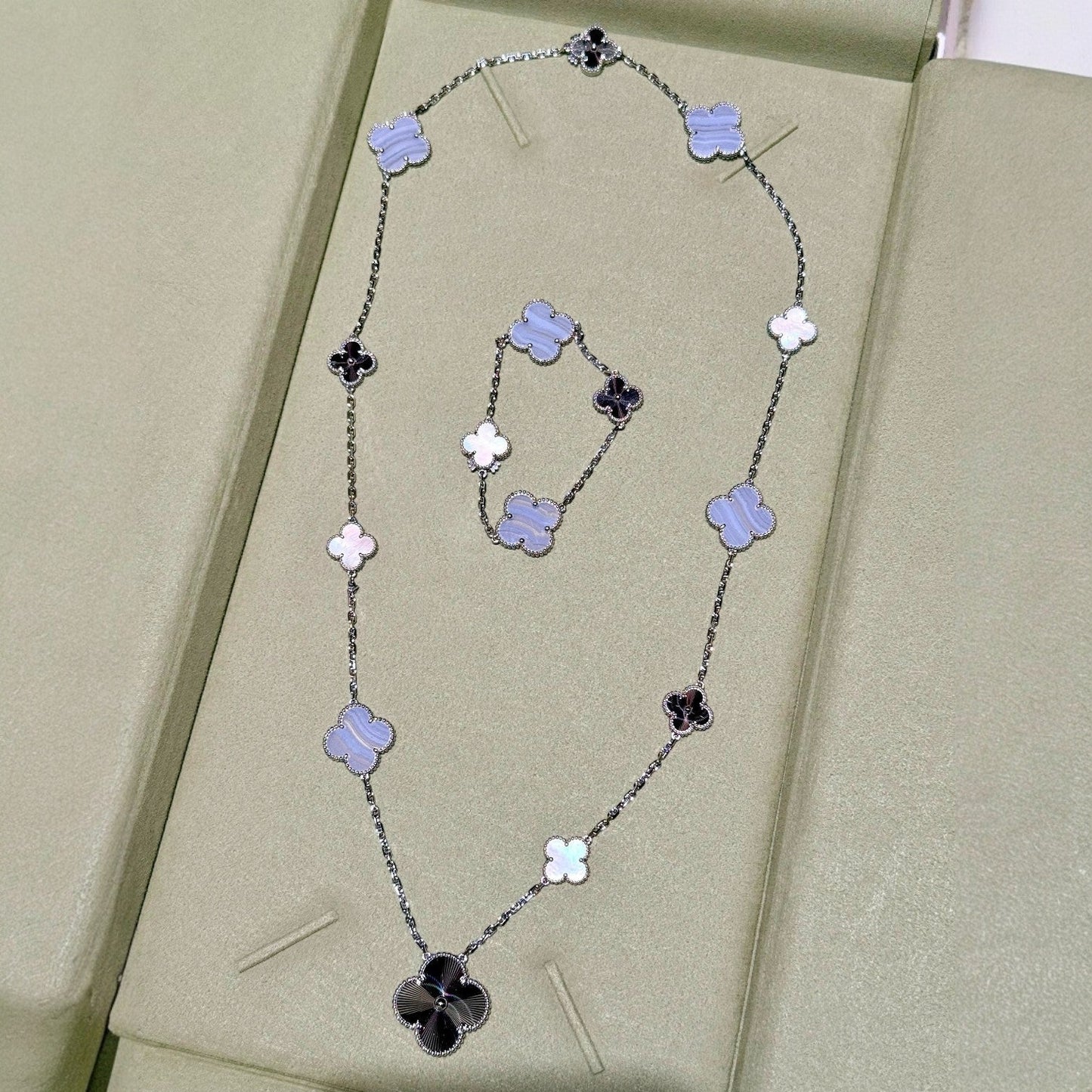 [Eterna Jewels]DETACHABLE CLOVER 15(11+4) FLOWER SILVER NECKLACE SET